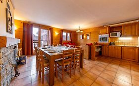 Résidence Les Arolles by Les Etincelles